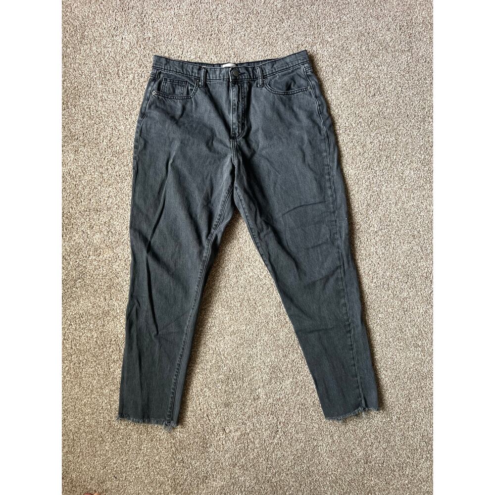 Universal Thread Boyfriend Jeans 10/30R Washed Black Gray Raw Hem Fray‎